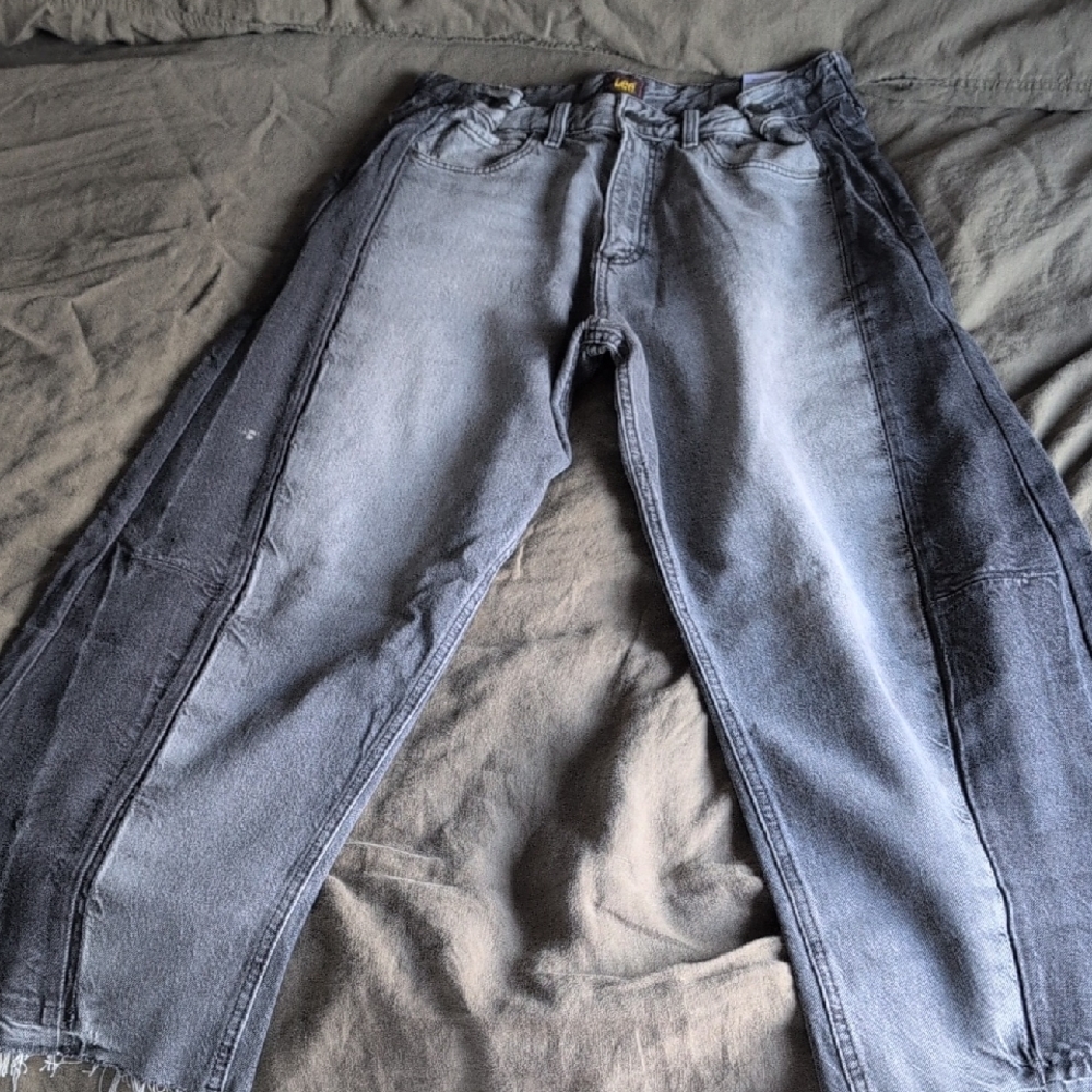 Lee Jeans Wide leg Barrel With Button Cinched Waist